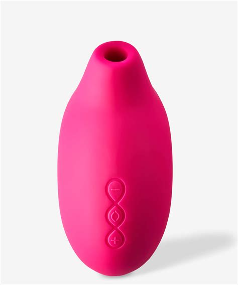 lelo sona™ cruise sonic clitoral massager at beauty bay