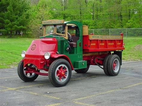 Pin By Sandy Dietrich On Awesome Cars Trucks Old Trucks Antique Trucks