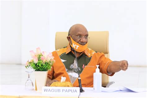 Bapak klemen tinal, s.e, m.m ketua golkar provinsi papua, wakil gubernur provinsi papua. Wagub Klemen Tinal : Warga Harus Taat Aturan Agar ...