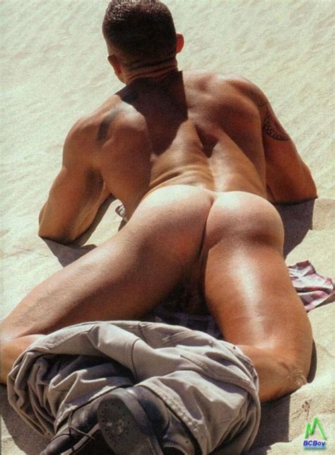 Adriano Marquez Nude