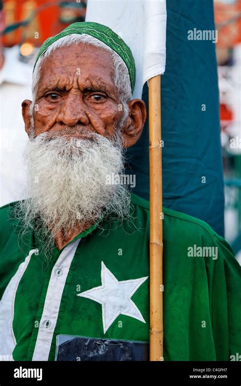 Pakistani Man Banque De Photographies Et Dimages à Haute Résolution Alamy