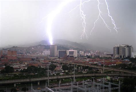 Maybe you would like to learn more about one of these? Red de sensores detecta tormentas eléctricas en Valle de ...