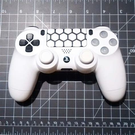 Custom High Gloss White Dualshock 4 Controller With Custom Painted