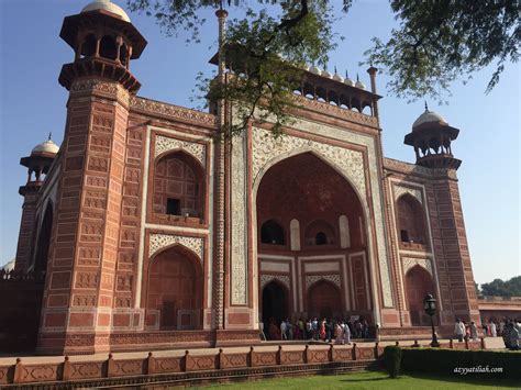 Travelling sudah jadi kebutuhan utama dan tentunya keindahan kashmir di atas ngga akan bisa dirasakan, apabila kita tidak melihatnya secara. Trip ke Delhi - Kashmir - Agra 2019 : Taj Mahal | Azyyati Liah