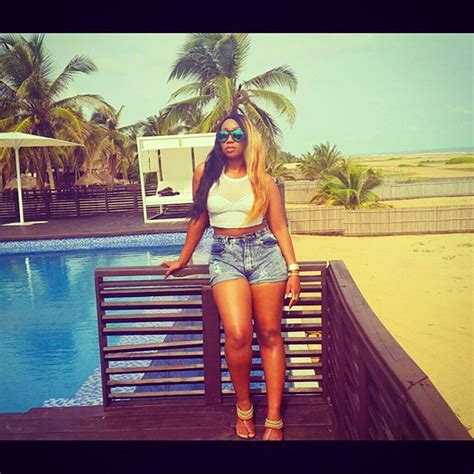The accuser who apparently, 'had receipts' revealed that tanya caught kimani in bed in wizkid and she almost beat her up. Victoria Kimani Twerks To Patoranking's Daniella Whine ...