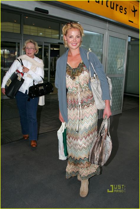 Katherine Heigl And Mom Touch Down In Nyc Photo 2582301 Katherine Heigl Nancy Heigl Photos
