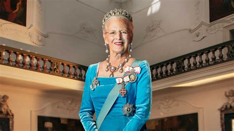 Nouveau Portrait Officiel De Gala De La Reine Margrethe Ii De Danemark