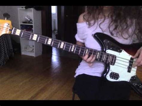 E ti vengo a cercare, con la scusa di doverti parlare. E ti vengo a cercare - CSI (Bass cover) - YouTube