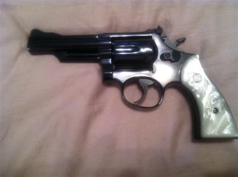 Smith And Wesson Model 19 3 Pearl Handles 4in 357 For Sale At Gunauction