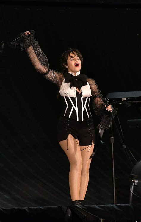 Camila Cabello En Concert Au Hard Rock Stadium à Miami 28 Septembre 2018