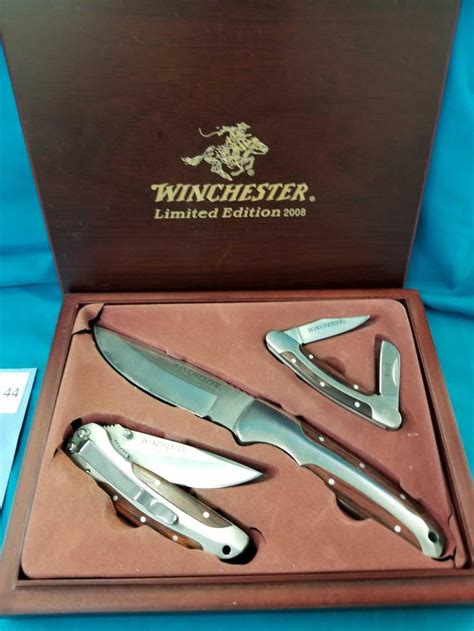 Free knife sharpener w/$75 order. Lot - WINCHESTER LIMITED EDITION 2008 3 PC. KNIFE SET IN THE BOX