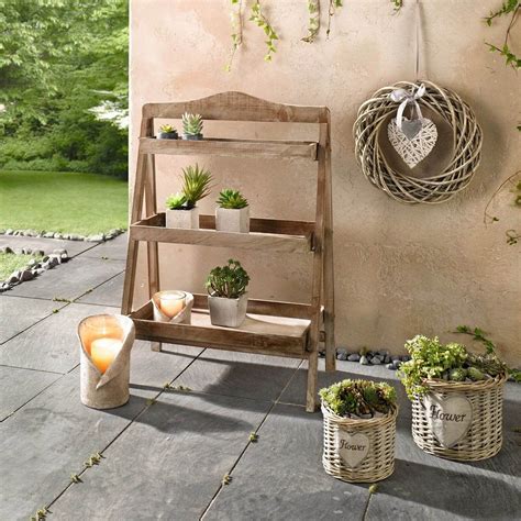 12 Elegant DIY Plant Stand Ideas and Inspirations - EnthusiastHome