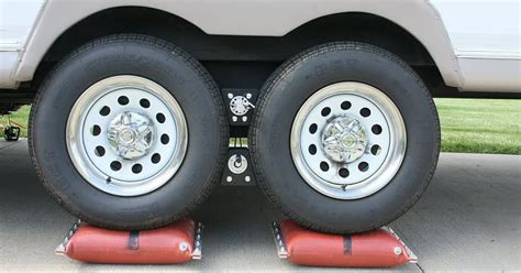 In use, trailer leveling blocks not only must endure substantial weights but they also tend to be exposed to elements. RV Leveling Blocks - Read This Before Buying | Rv leveling blocks, Motorhome living, Rv camping