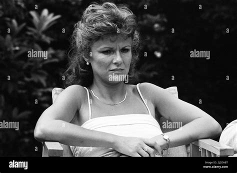Actress Julie Walters On Location 3rd July 1985 Stock Photo Alamy