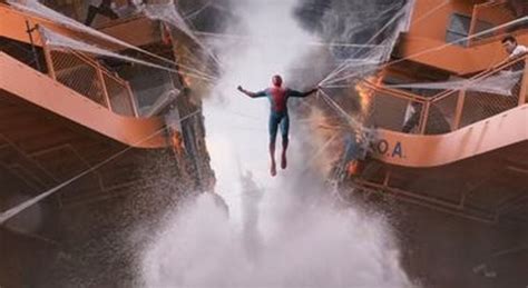 Watch Spider Man Save The Staten Island Ferry In New Movie Trailer