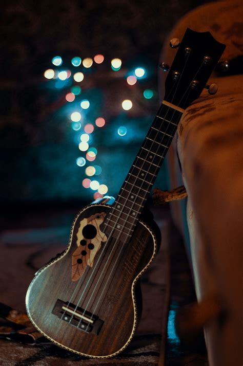 Playing Ukulele Wallpapers Wallpaper Cave
