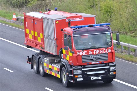 Devon And Somerset Fire And Rescue Service Pm020 Wx54 Vlj Flickr