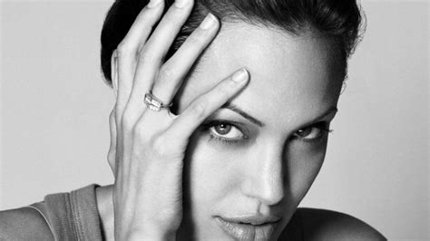 1366x768 Angelina Jolie Black And White Hd Wallpaper 1366x768