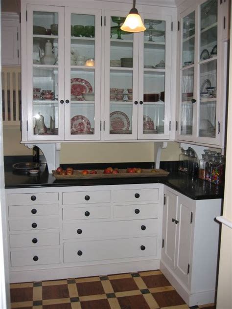 Find your perfect decorating style with these clever tips and handy tricks. early 1900s kitchens | Early 1900's Kitchen - Kitchen ...