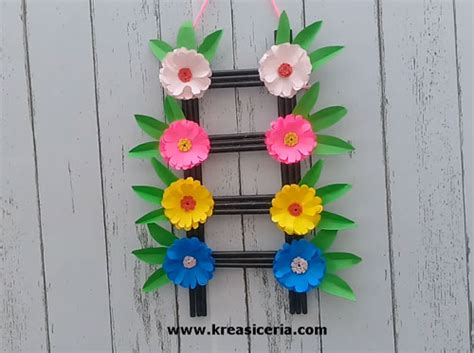 We did not find results for: Ide Kreatif Hiasan Dinding Bunga-Bunga dari Kertas Origami