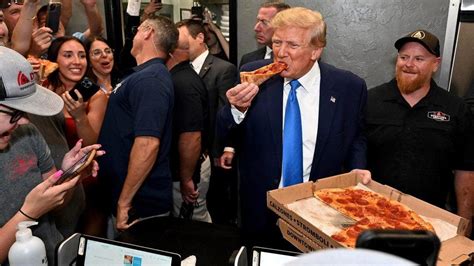 Trump Makes Surprise Visit To Florida Pizza Place Hands Out Slices To Supporters Fox News