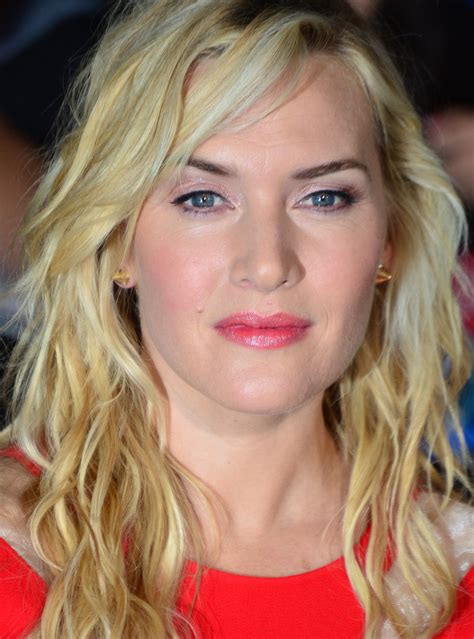 We are in no way affiliated with kate winslet, her management, her agency and etcetera. Kate Winslet - Wikipedia