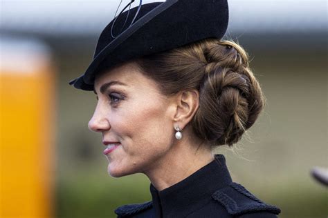 Le chignon tressé merveilleux de Kate Middleton