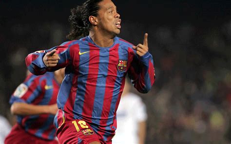 Ronaldinho's career in barcelona started in 2003. Ronaldinho será embajador del Barcelona - El Carabobeño