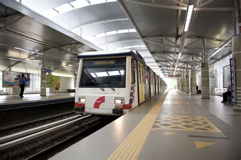 Hotels near lrt kelana jaya line. Hang Tuah LRT station | Malaysia KLIA2 - Kuala Lumpur ...