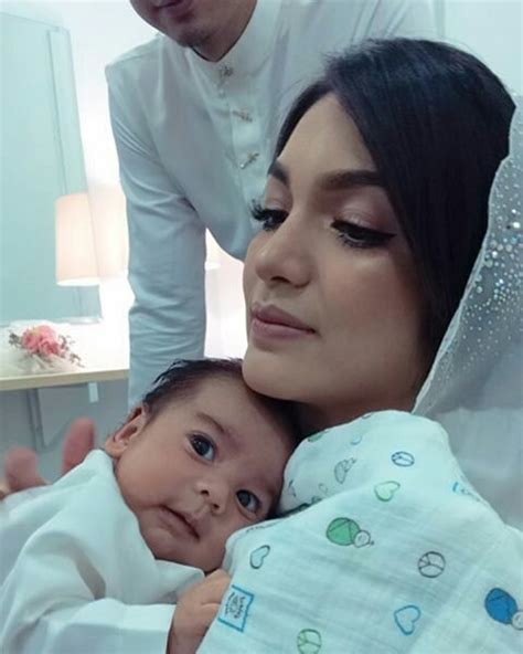 Selain tergolong dalam nama bayi islam dari asal bahasa islami, unik nya kata ini ada pada arti dan maksud nama amnan yang memiliki makna tempat yang aman. Ramai Mak Ayah Letak Nama Anak Ikut Sedap Sebut Tapi Tak ...