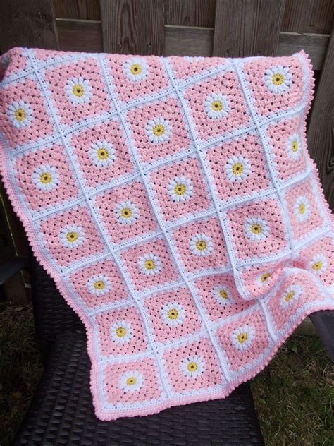 Renate S Haken En Zo Babydekentjes Crochet Square Patterns Crochet Squares Granny Square