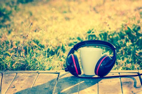 Does Music Enhance the Natural Flavor of Food? - Eat Drink Better