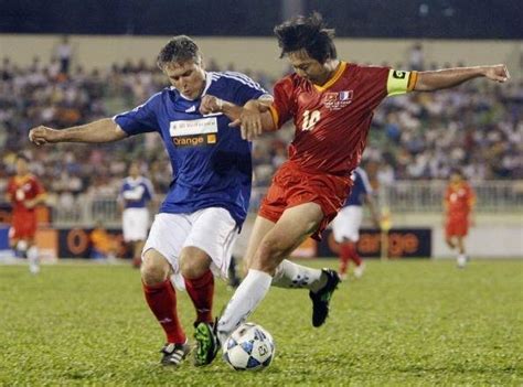 Tin bóng đá việt nam mới nhất, đtqg, u19, u23 được cập nhật hàng ngày. Lê Huỳnh Đức: Sát thủ khét tiếng của bóng đá Việt Nam