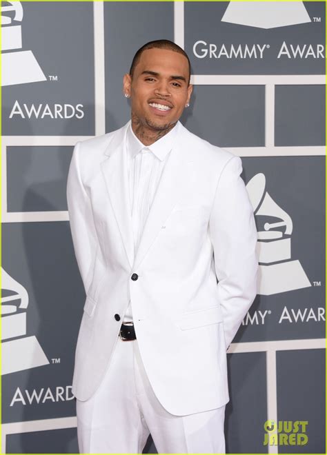 Chris Brown Grammys 2013 Red Carpet Photo 2809192