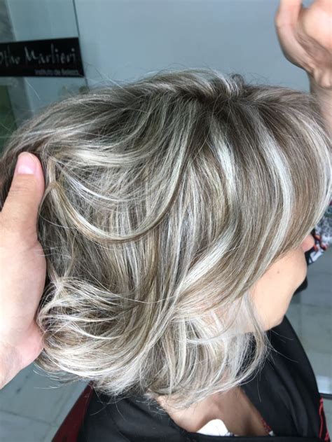 Beautiful gray hair with highlights. (notitle) | Gray hair highlights, Hair, Grey hair inspiration