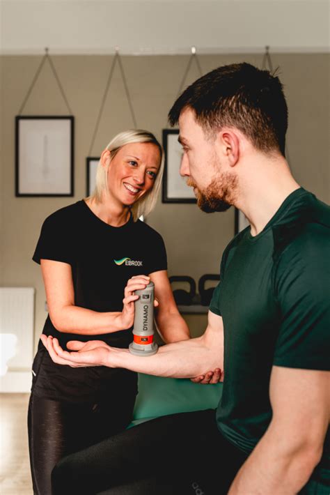 sports massage sutton coldfield reduce the symptoms of minor sports injuries