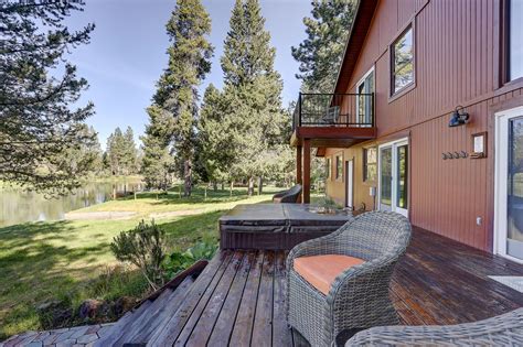 It follows a scenic route past numerous famous roadside. Palm Springs Mountain View Rentals | Vacation Homes for ...