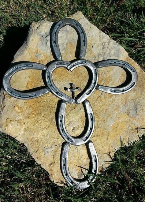 Pin By Kathy Moore On Arts And Crafts Horseshoe Art Horseshoe