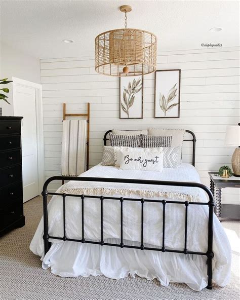 15 Best Modern Farmhouse Bedroom Decor Ideas In 2022 Farmhouse Guest