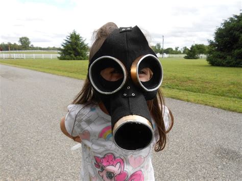 Empty Child Gas Mask Gas Mask Doctor For Kids Doctor Who Costumes