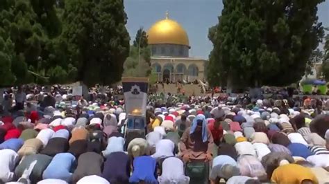El Mundo Musulmán Celebra El Fin Del Ramadán
