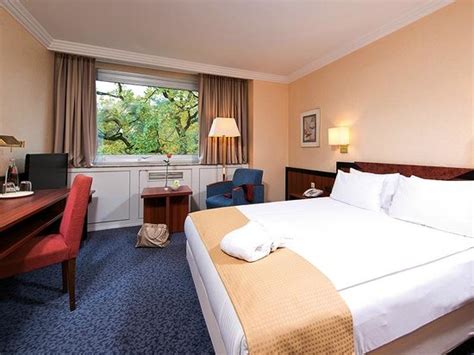 Hotel belongs to leonardo hotels hotel chain. Holiday Inn Frankfurt-Airport North (Germany) - Hotel ...