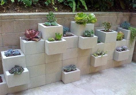 Ideas para jardineras has 1,876 members. 30 ideas para decorar el jardín con bloques de cemento - Dale Detalles