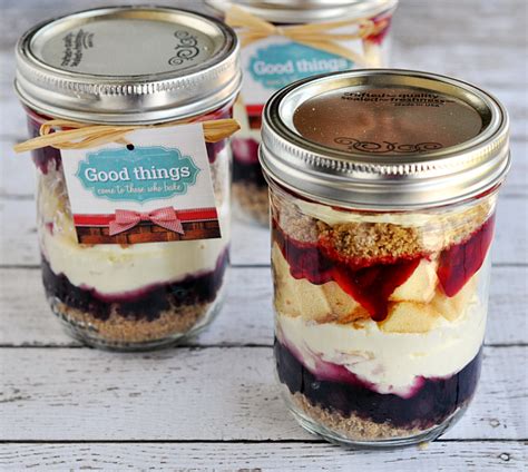 These vegan blueberry cheesecake jars are really easy to make, absolutely delicious, and full of blueberry flavor. Red White & Blueberry Mason Jar Cheesecake Desserts Recipe ...