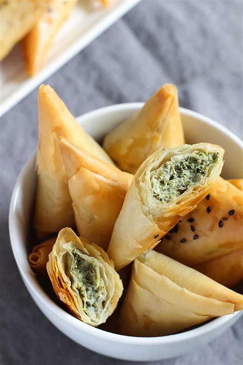 Cashew ricotta, sautéed spinach, and perfectly crispy phyllo dough make up this addictive appetizer! 21 Savory Vegan Snacks For When You Need A Healthy Nibble ...