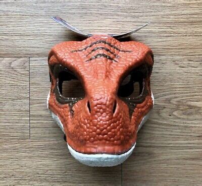 Jurassic World Legacy Collection Velociraptor Mask Moving Jaw With
