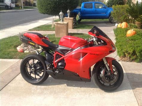 Welcome to a very reluctant sale of my ducati 848 evo corse se. 2012 Ducati Superbike 848 EVO for sale on 2040-motos