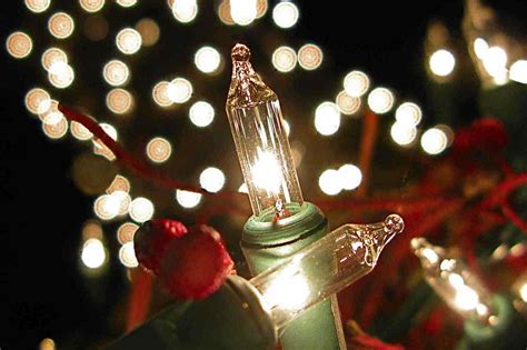 Why Keeping Your Old Christmas Lights Is Better Than Upgrading To Led
