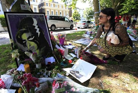 Autopsia De Amy Winehouse No Acaba Con El Misterio De Su Muerte La Nación