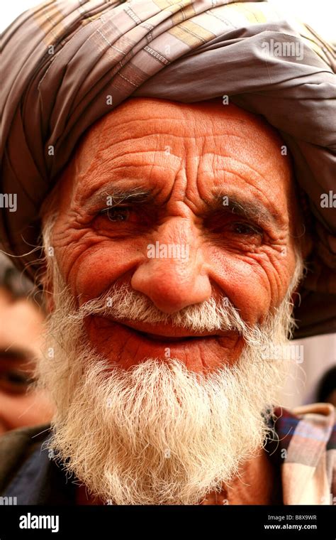 Anciano En Nushki Pakist N Fotograf A De Stock Alamy